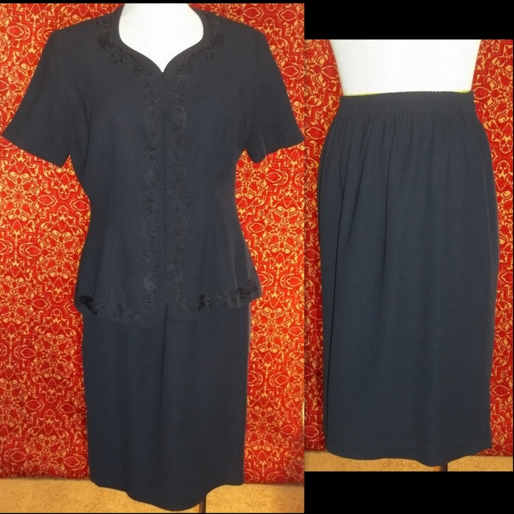 STUDIO by PAT ARGENTI navy skirt suit 1🗓️